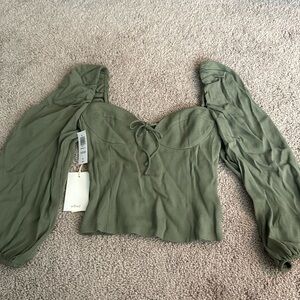 NWT Aritzia novella top in bitter sage - size small